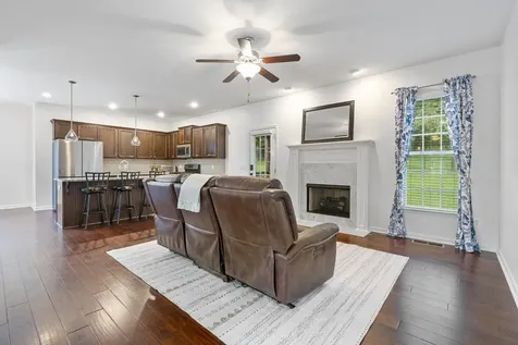 137 Burntash Lane Hendersonville TN 37075