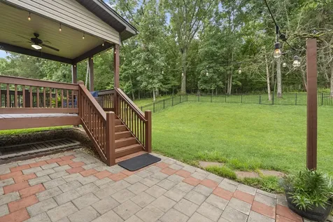 137 Burntash Lane Hendersonville TN 37075