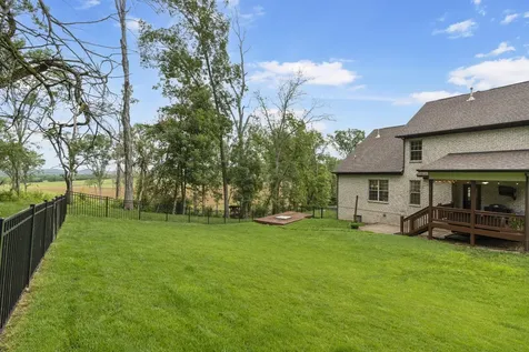 137 Burntash Lane Hendersonville TN 37075