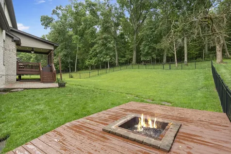 137 Burntash Lane Hendersonville TN 37075