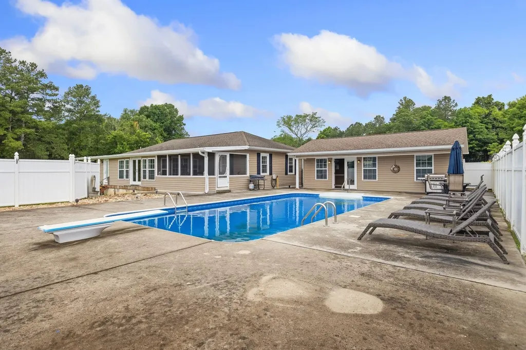 871 Kile Lake Road, SE Cleveland TN 37323