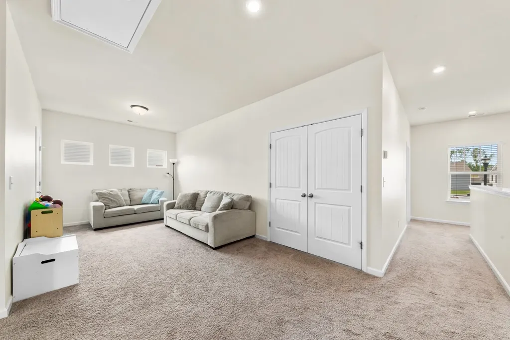 348 Geneva Lane Columbia TN 38401