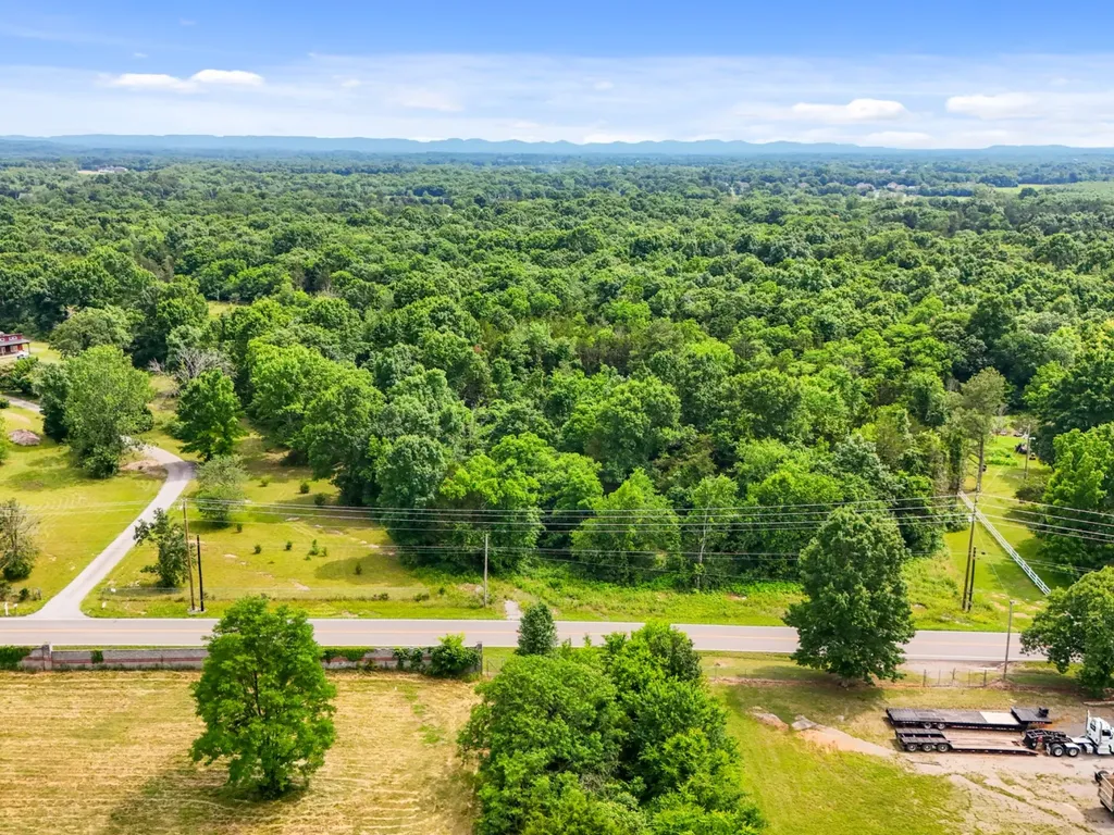 4346 Veals Road Murfreesboro TN 37127