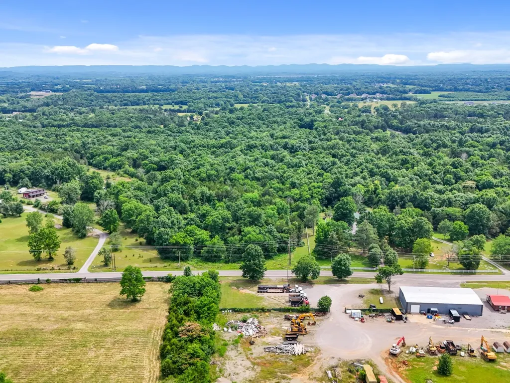 4346 Veals Road Murfreesboro TN 37127