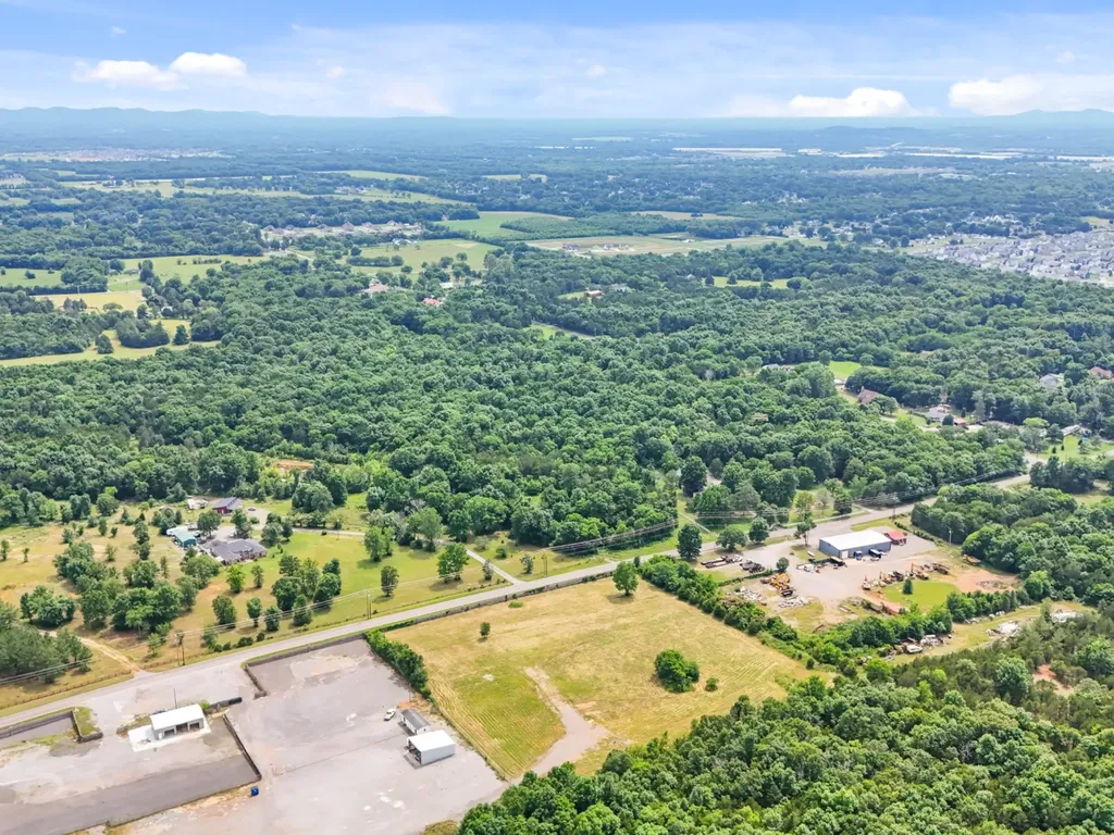 4346 Veals Road Murfreesboro TN 37127