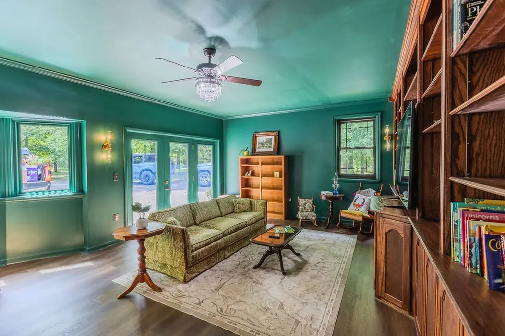924 Spring Valley Road Mcminnville TN 37110