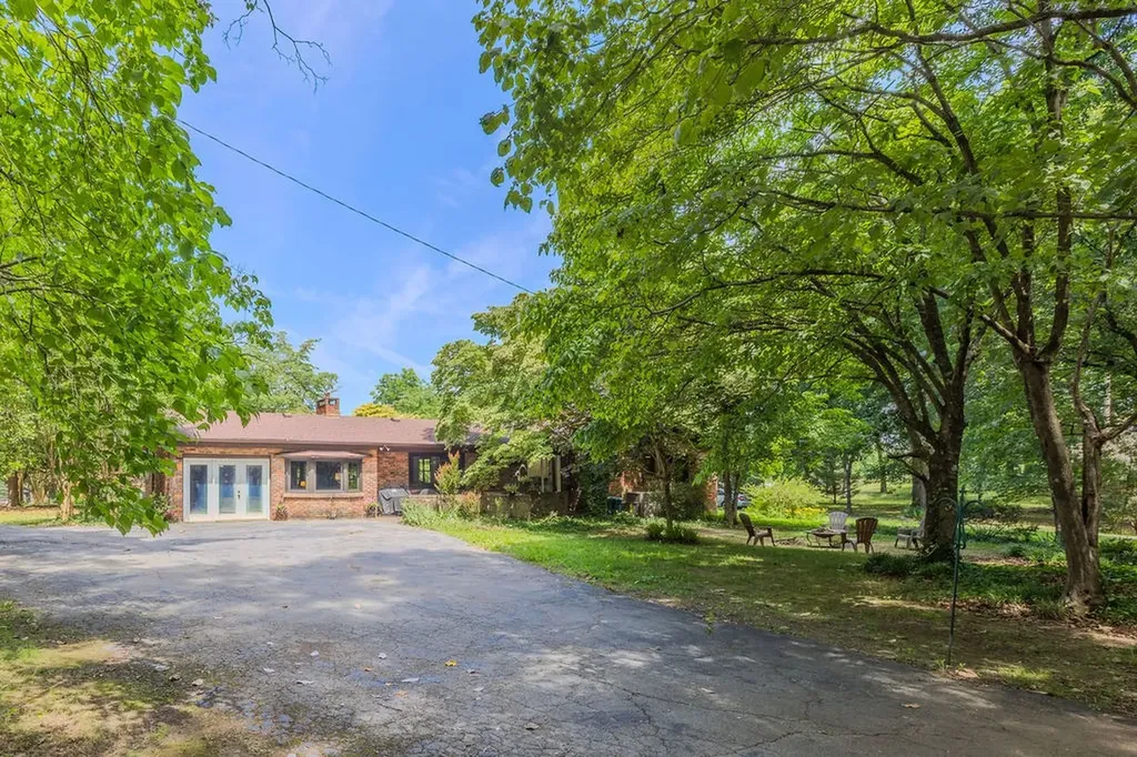 924 Spring Valley Road Mcminnville TN 37110