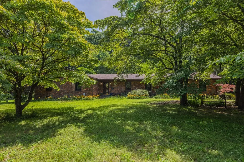 924 Spring Valley Road Mcminnville TN 37110