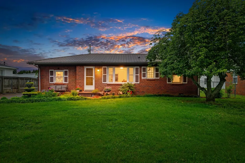 135 Barbara Avenue Gallatin TN 37066