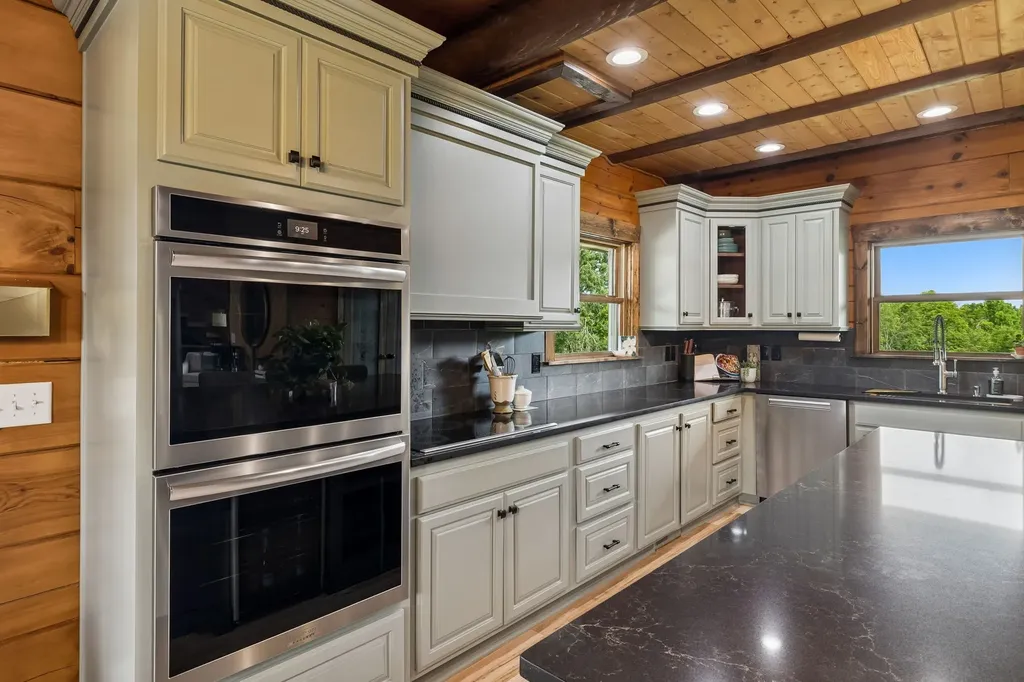 7341 Southern Road Fairview TN 37062