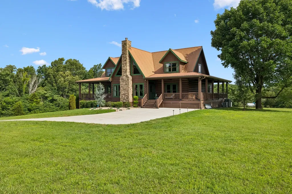 7341 Southern Road Fairview TN 37062