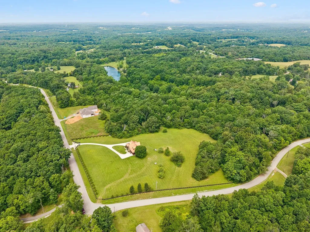 7341 Southern Road Fairview TN 37062