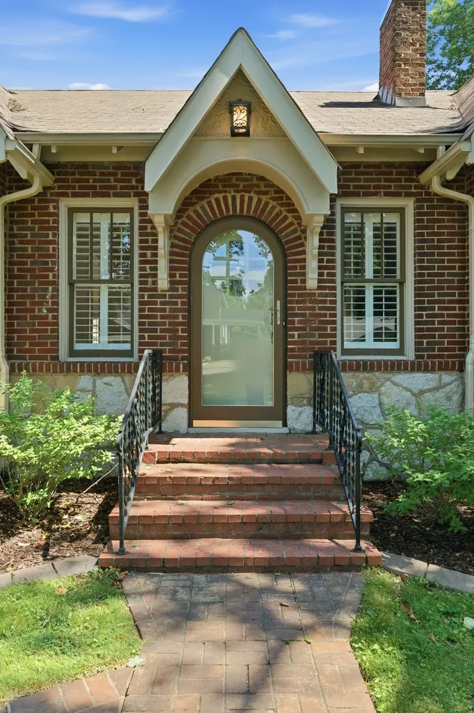 819 East Burton Street Murfreesboro TN 37130