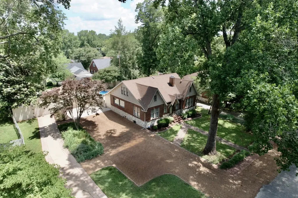 819 East Burton Street Murfreesboro TN 37130