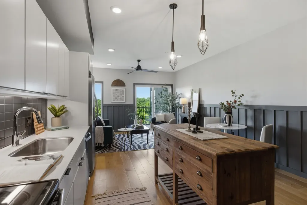 400 Herron Drive Nashville TN 37210