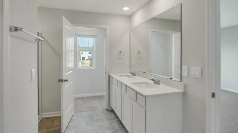 1995 Rosewood White House TN 37188