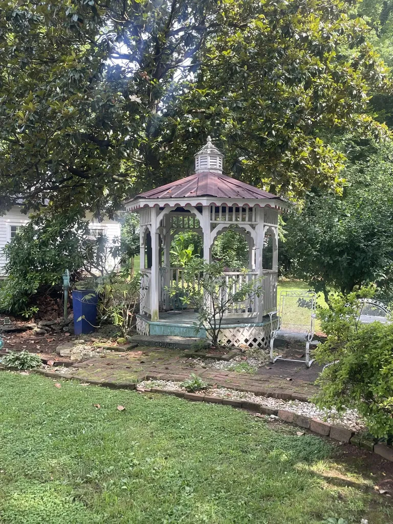 213 Pulaski Street Lawrenceburg TN 38464