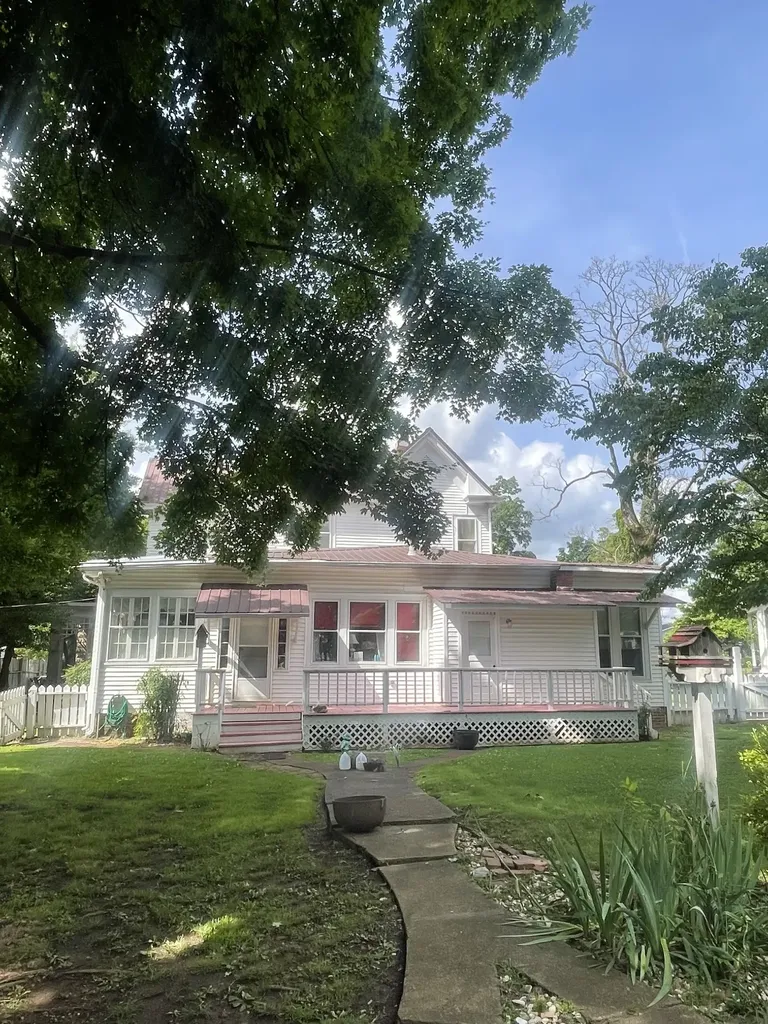 213 Pulaski Street Lawrenceburg TN 38464