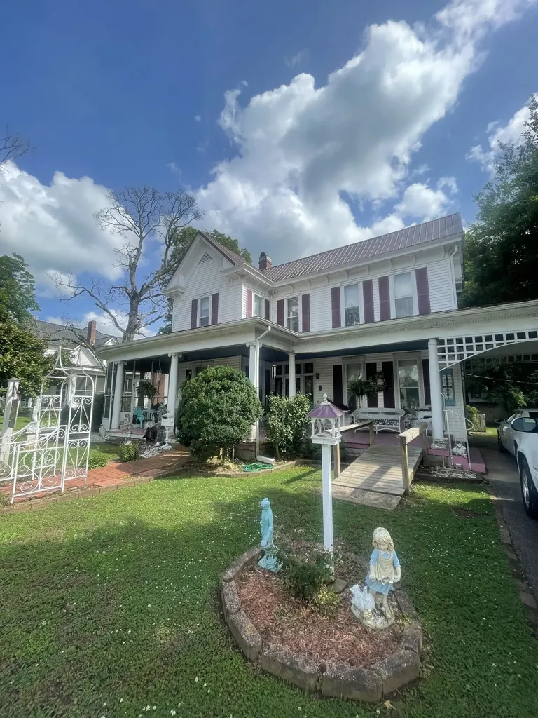 213 Pulaski Street Lawrenceburg TN 38464