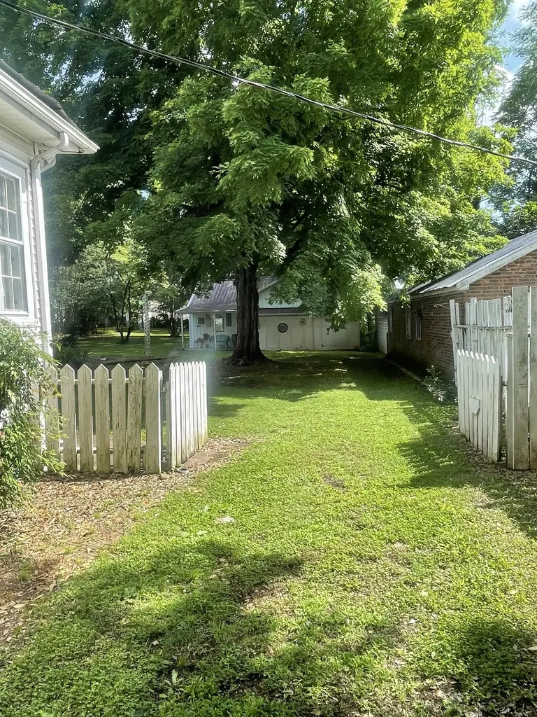 213 Pulaski Street Lawrenceburg TN 38464