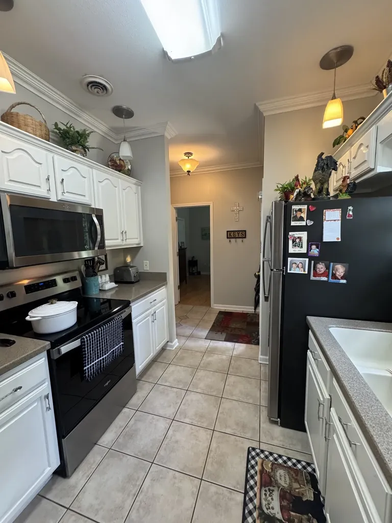 408 Village Circle Dickson TN 37055