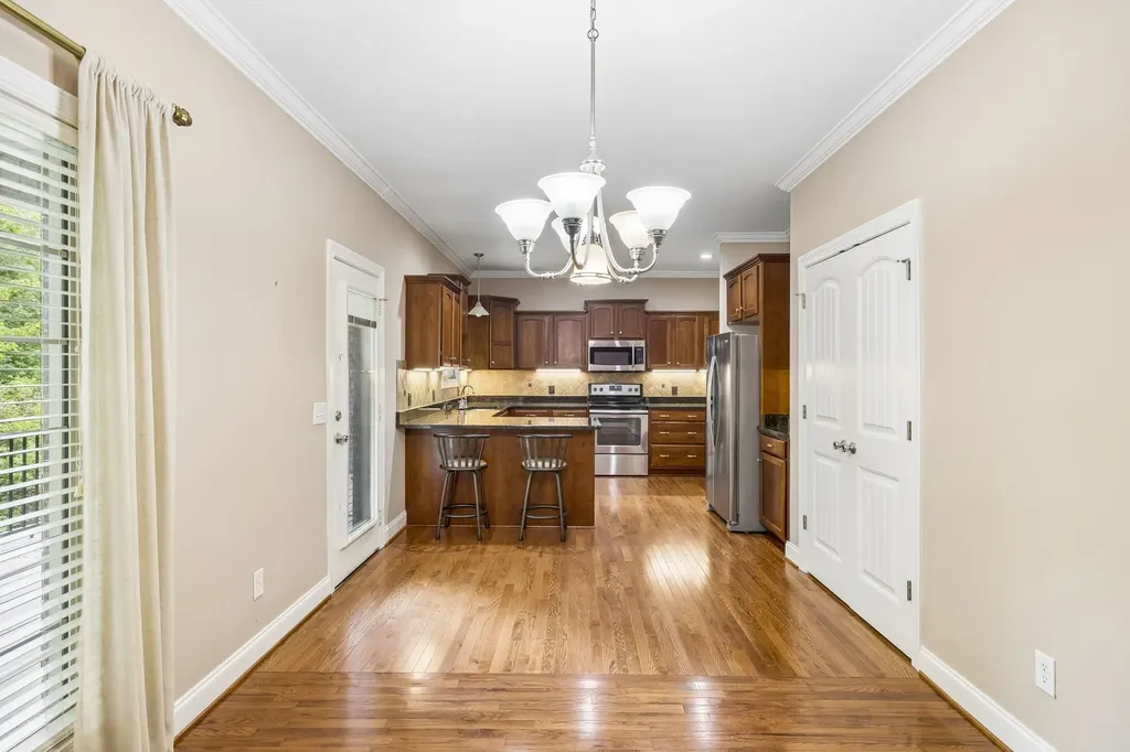 2010 Raven Crossing Mount Juliet TN 37122