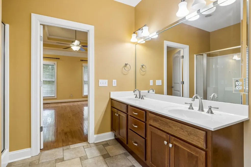 2010 Raven Crossing Mount Juliet TN 37122