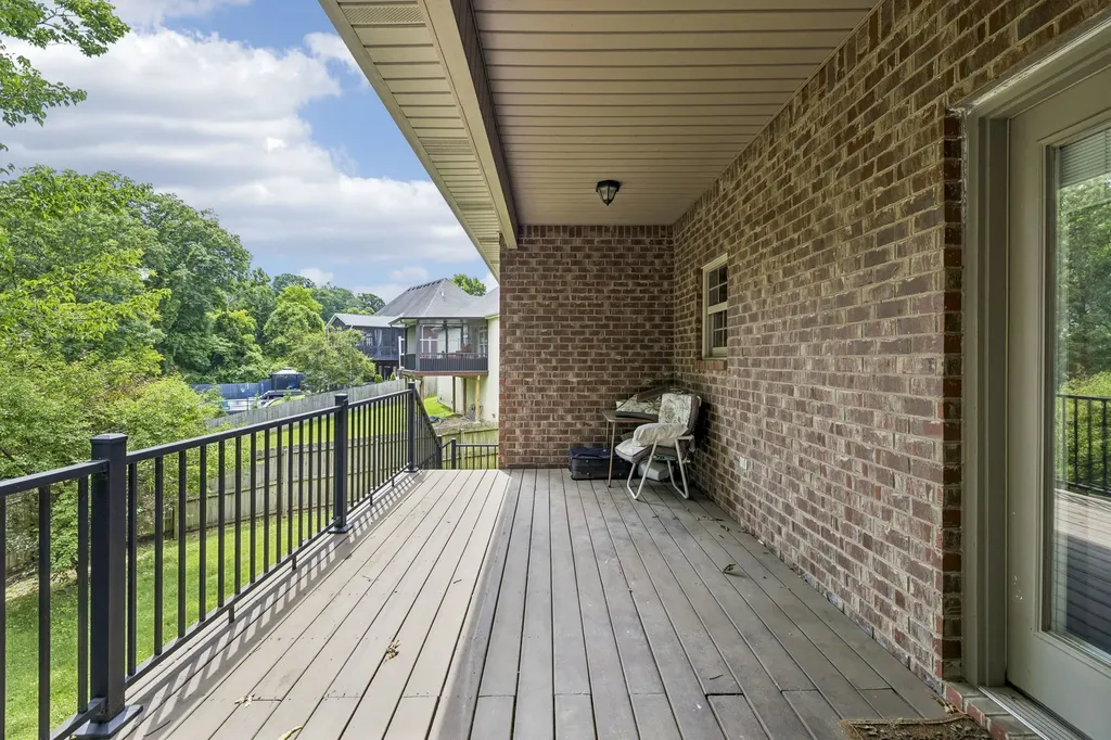 2010 Raven Crossing Mount Juliet TN 37122