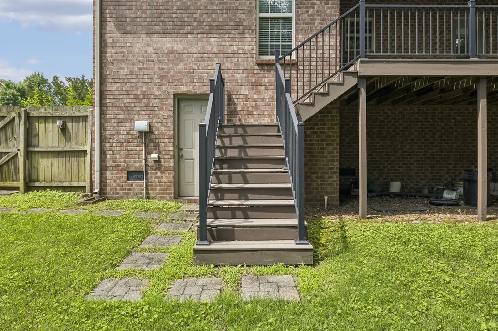 2010 Raven Crossing Mount Juliet TN 37122