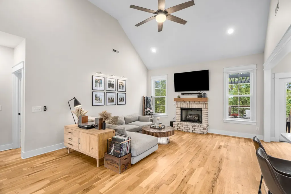106 Dale Court Columbia TN 38401