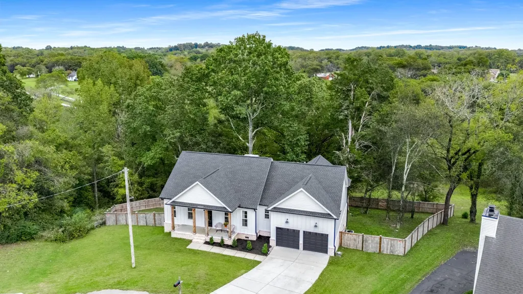 106 Dale Court Columbia TN 38401