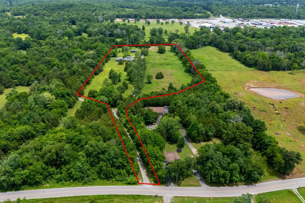 859 Flat Woods Road Lebanon TN 37090