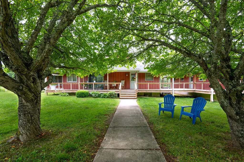 859 Flat Woods Road Lebanon TN 37090