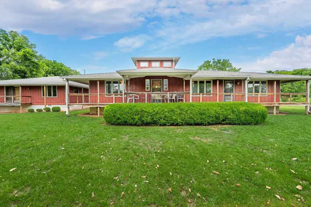 859 Flat Woods Road Lebanon TN 37090