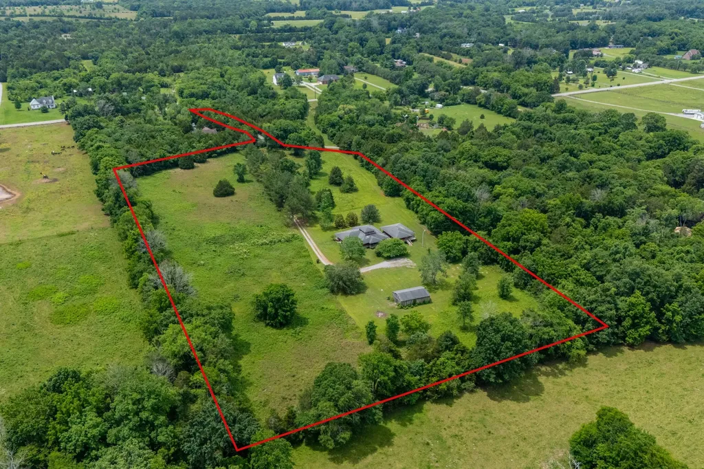 859 Flat Woods Road Lebanon TN 37090