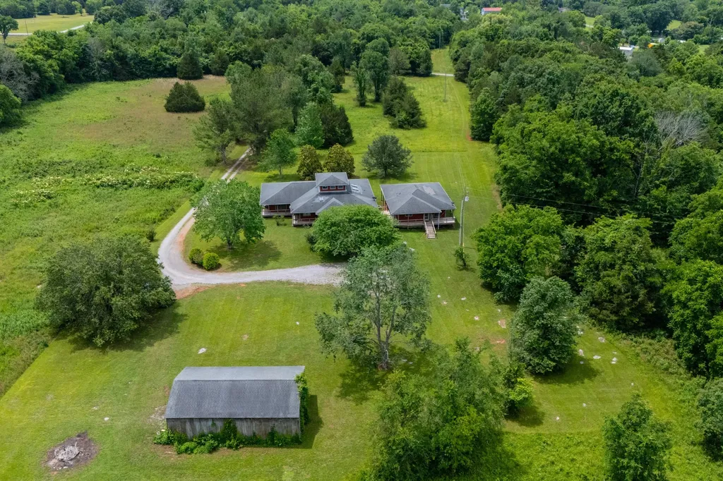 859 Flat Woods Road Lebanon TN 37090