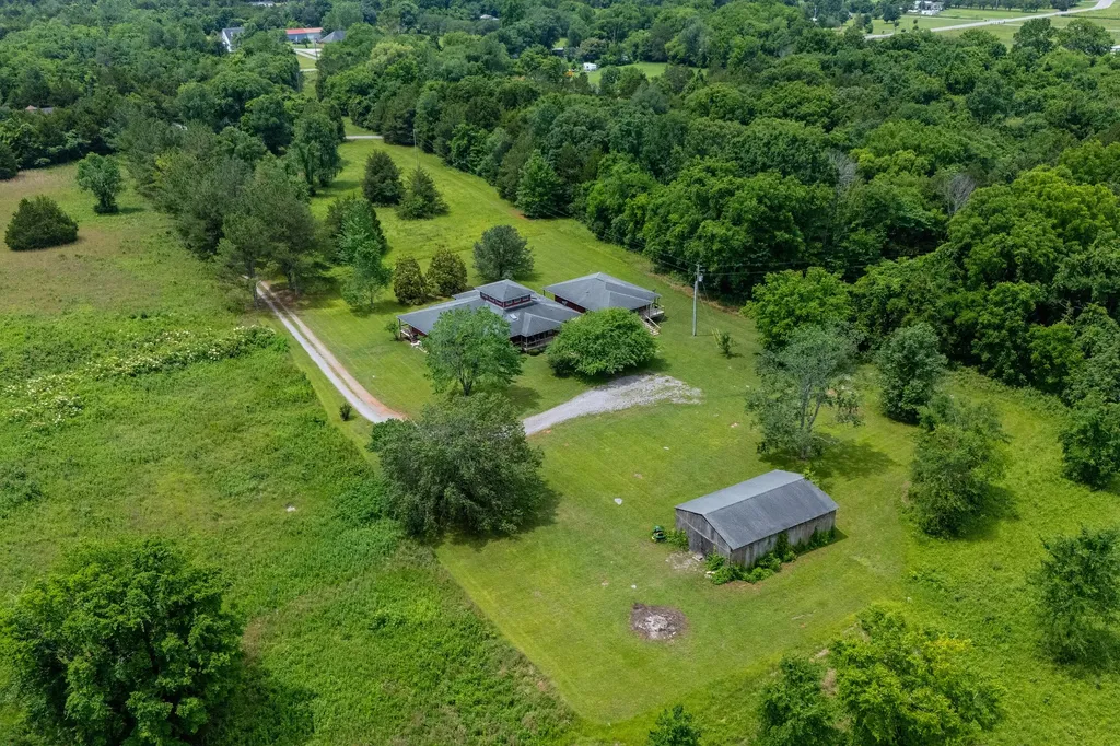 859 Flat Woods Road Lebanon TN 37090