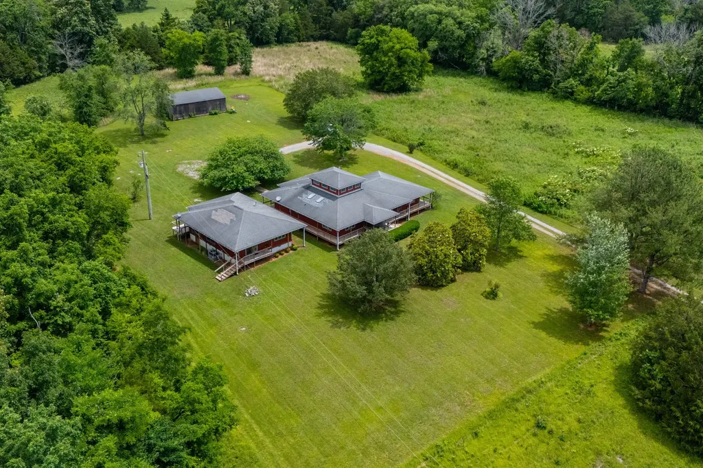 859 Flat Woods Road Lebanon TN 37090