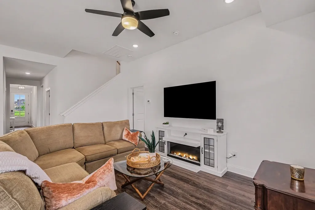2406 Audubon Lane Murfreesboro TN 37128