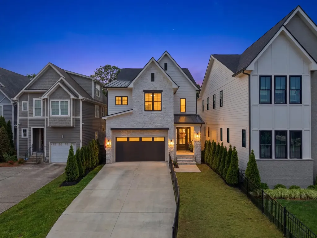 900B Gale Lane Nashville TN 37204