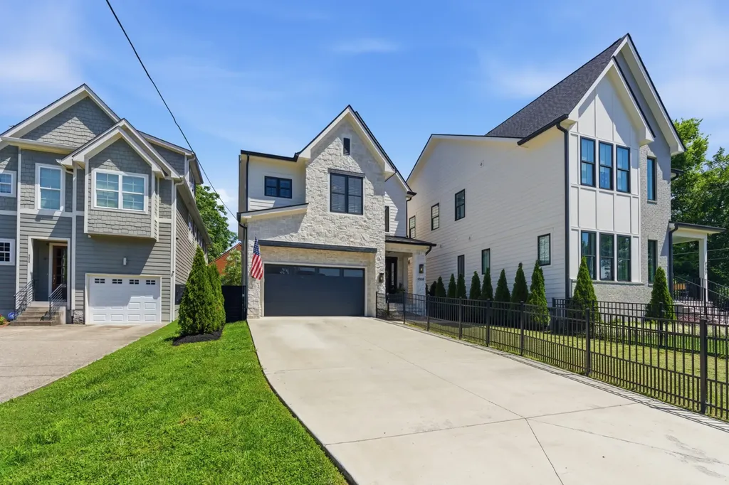 900B Gale Lane Nashville TN 37204