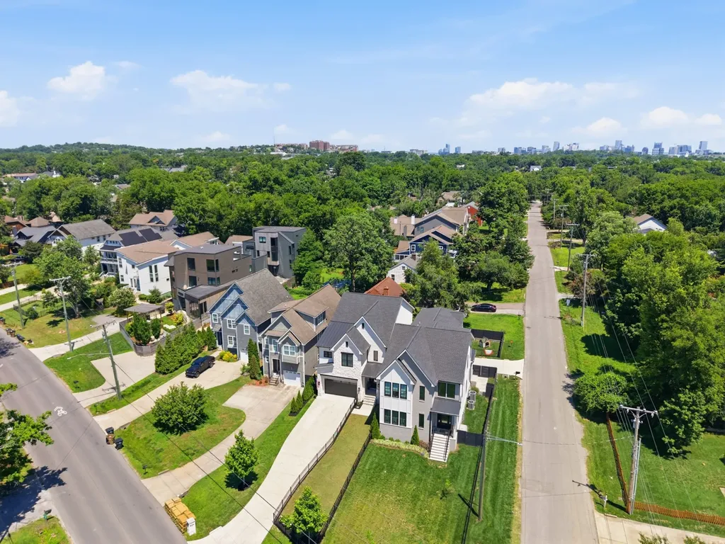 900B Gale Lane Nashville TN 37204