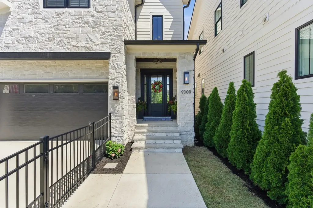 900B Gale Lane Nashville TN 37204