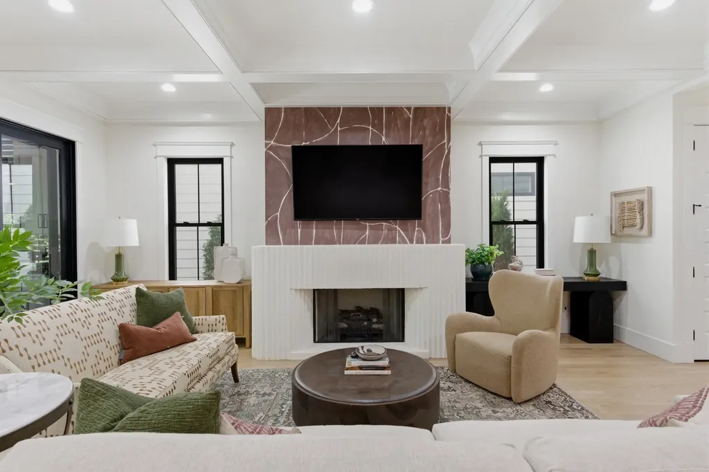 900B Gale Lane Nashville TN 37204
