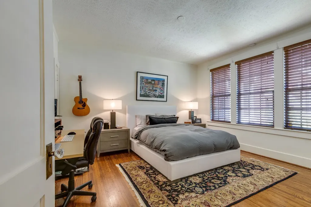 1711 18th Ave, S Nashville TN 37212