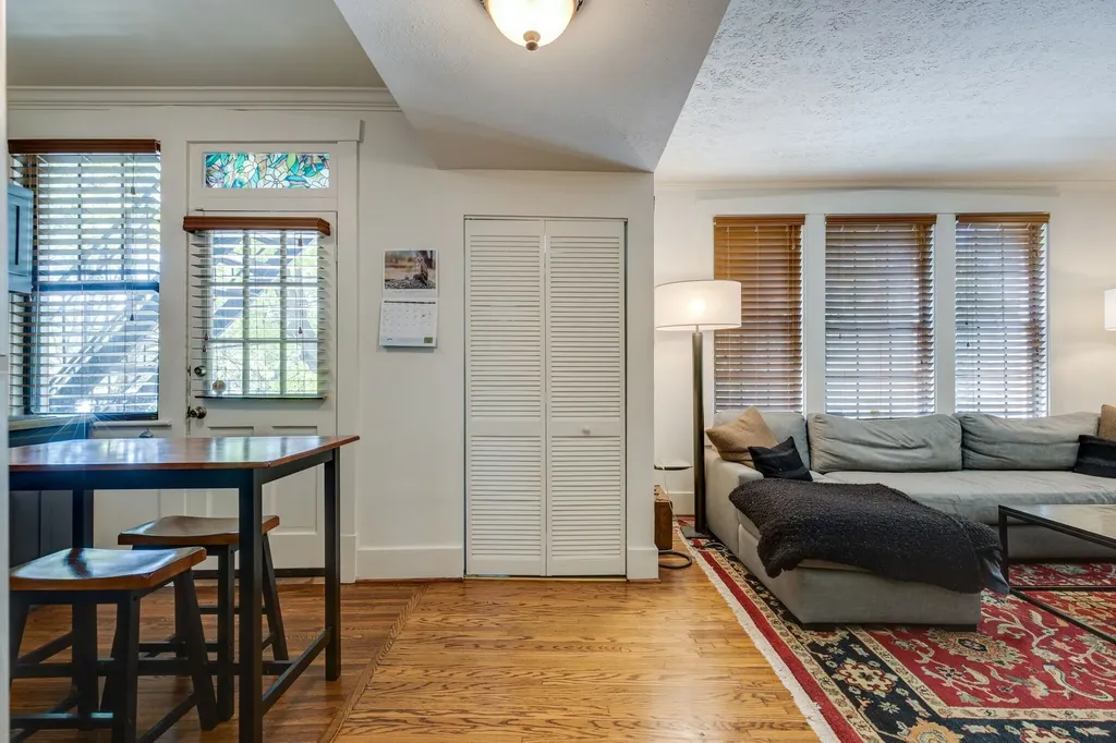 1711 18th Ave, S Nashville TN 37212