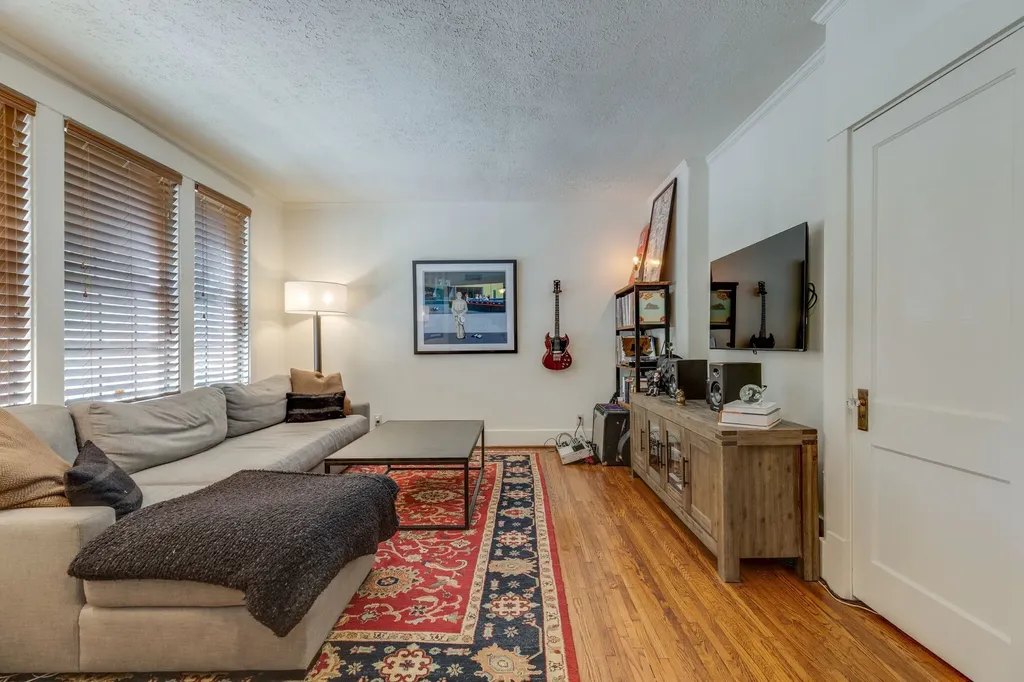 1711 18th Ave, S Nashville TN 37212