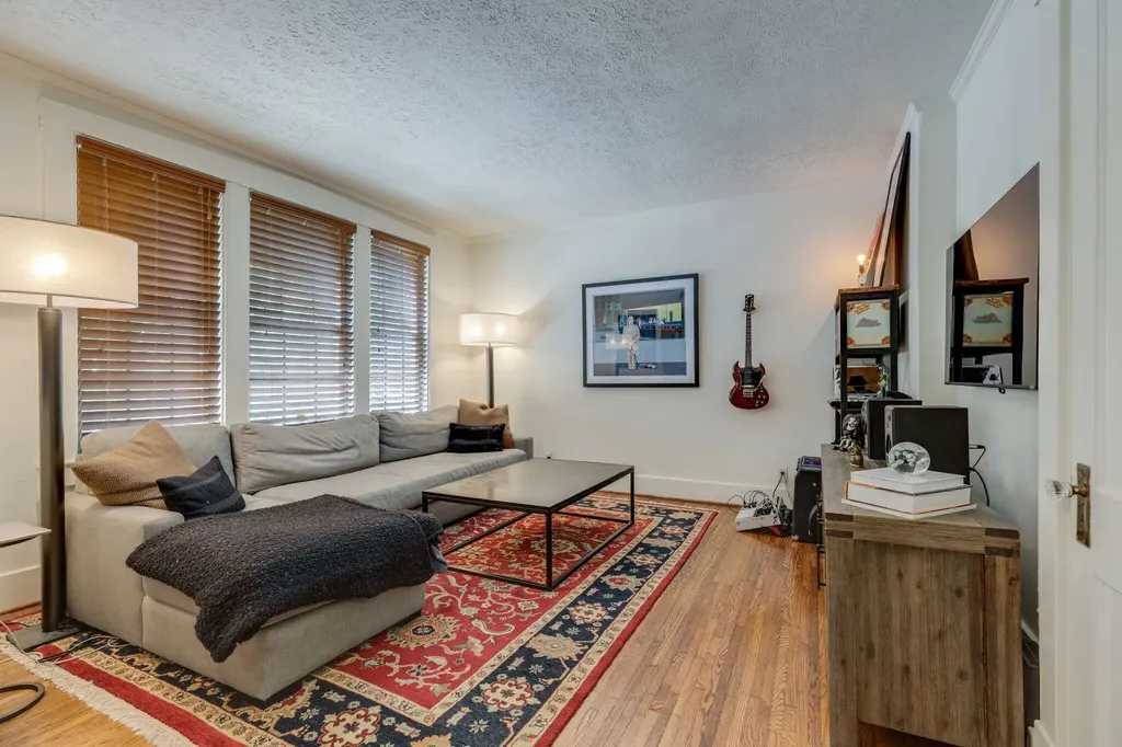 1711 18th Ave, S Nashville TN 37212