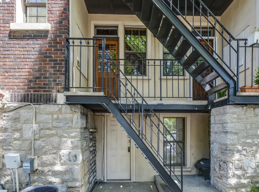 1711 18th Ave, S Nashville TN 37212