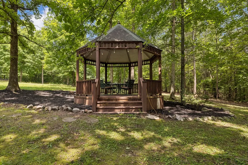 7555 County Line Road Fairview TN 37062